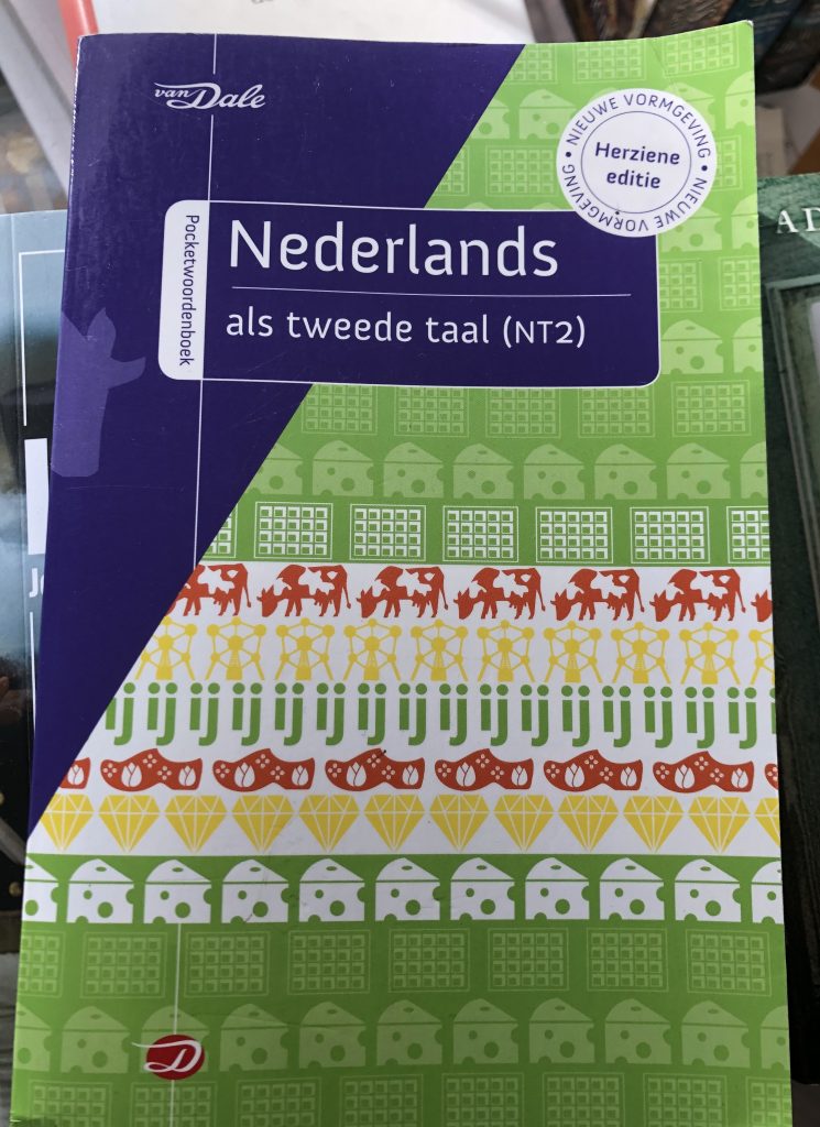 Van Dale pocketwoordenboek Nederlands als tweede taal (NT2)
